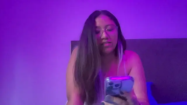 Kmiii21 online show from April 23, 9:50 pm