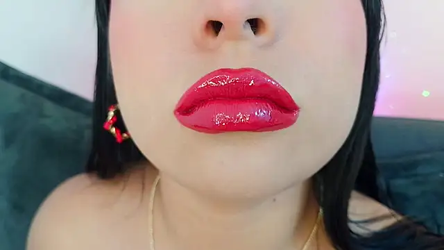 mia roux1 online show from April 22, 9:12 pm