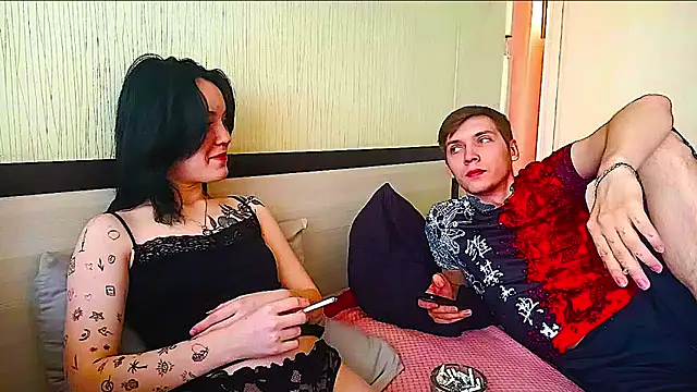 Jenny Couple online show from May 24, 4:22 am