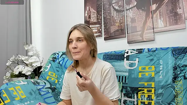 Tenderly Sophie online show from April 26, 1:14 am