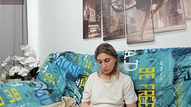 Tenderly Sophie online show from April 25, 12:41 pm