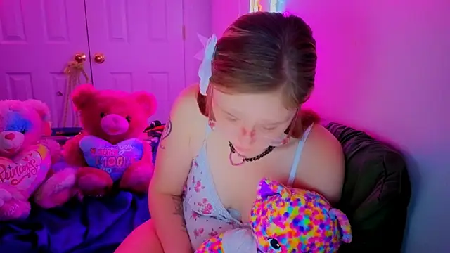 daddysprincess731 online show from April 25, 2:25 am