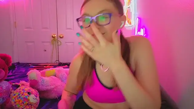 daddysprincess731 online show from April 25, 9:45 pm