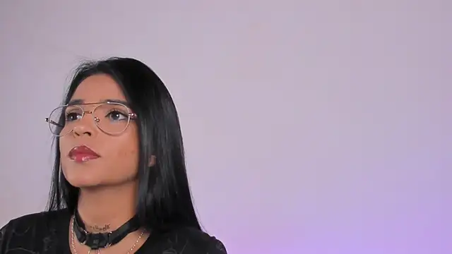 Sophie Duarte online show from April 28, 2:27 am