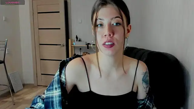 twinkle rosie online show from December 13, 7:53 pm