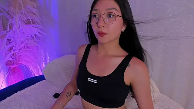 sydney miller  online show from June 16, 12:11 am