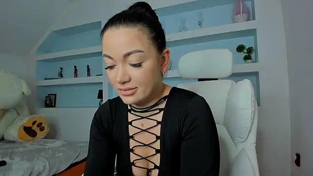 juliexxx online show from April 21, 5:42 pm