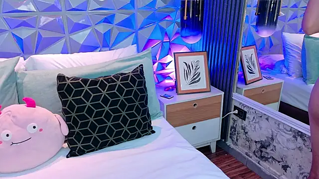 AdelineJhones online show from April 13, 2:29 pm