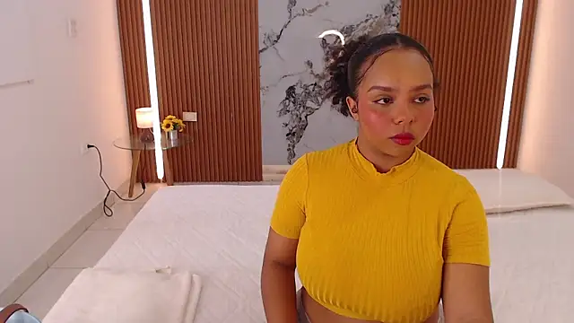 rosselyn  online show from April 9, 1:05 pm