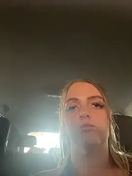 slutsinlove online show from November 11, 3:35 am