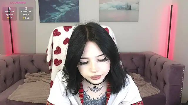 Emma Kirks online show from November 28, 10:29 am