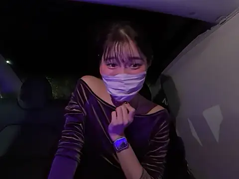 karenchaaan online show from October 29, 10:19 am