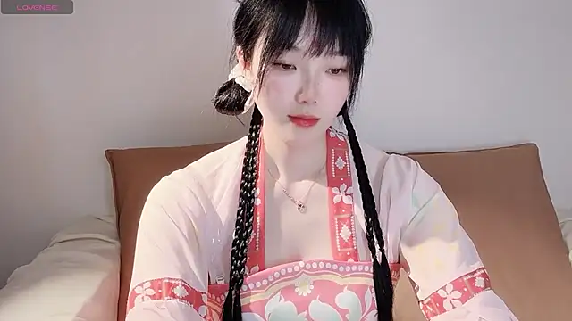 upoo7lt online show from April 2, 1:58 am