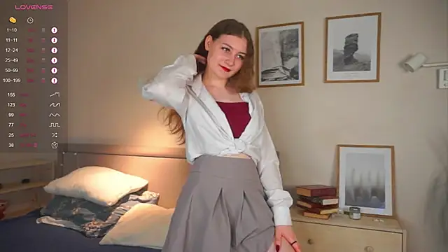 MegganKinson online show from November 17, 5:41 am