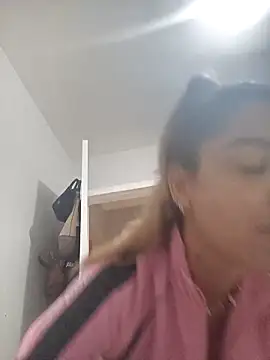 DESIRIE0609 online show from October 28, 10:25 pm