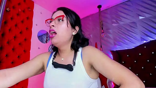 Roxanne Han online show from June 6, 3:13 am