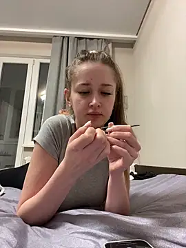 Angel hotyy online show from March 7, 10:28 pm