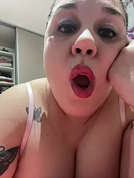 Rheetnena1 online show from July 20, 1:52 am
