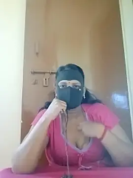 tamilammu1431 online show from December 17, 11:25 am