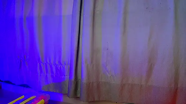 Esmesweet23 online show from October 29, 8:55 pm