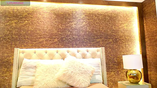 loana vegas online show from April 27, 4:04 pm