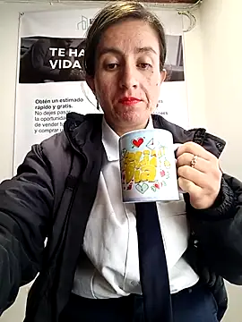 Valentina--1 online show from April 25, 1:52 pm