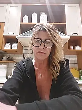 susylux online show from April 25, 10:51 pm