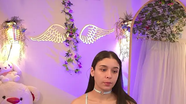 ISA NIXON online show from March 27, 9:26 pm