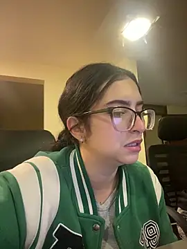 Kloe Novoa online show from April 21, 12:34 pm