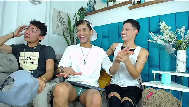 Hot Boys Latinos X online show from February 5, 11:08 pm