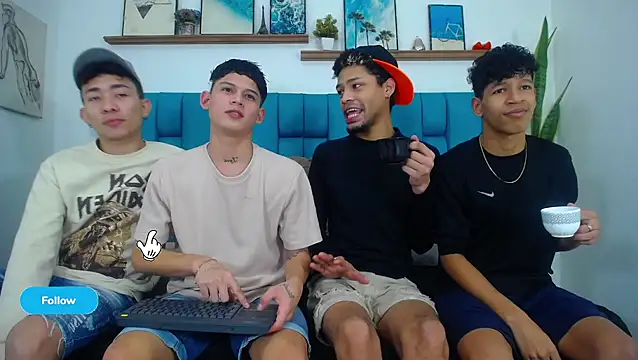 Hot Boys Latinos X online show from April 25, 5:10 pm