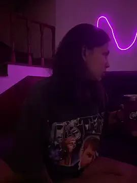 Hannahinfame online show from November 11, 5:14 am