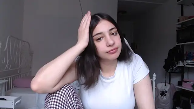 bellefleurrr online show from April 19, 6:10 pm