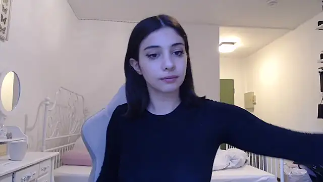 bellefleurrr online show from April 23, 6:54 pm