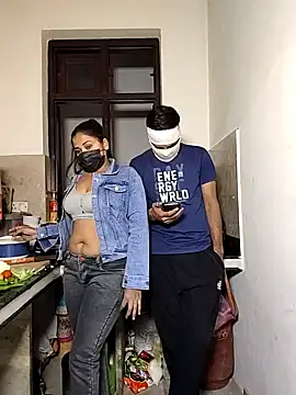 Heena-143 online show from December 18, 2:55 pm