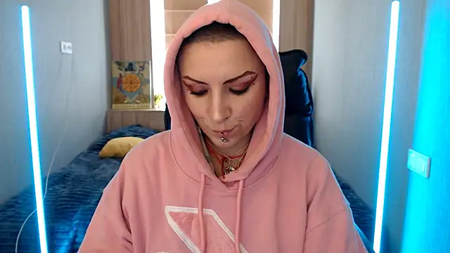 Sweet-n-Strong online show from April 25, 11:02 am