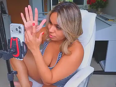 diosadeluniverso online show from April 15, 8:20 pm