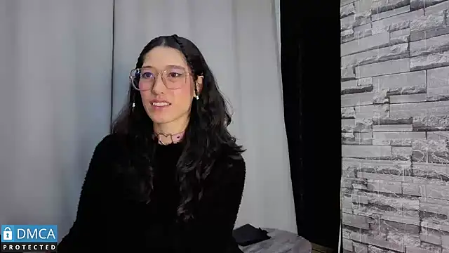 eva delight  online show from April 25, 12:08 pm