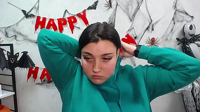 ScarletCargo online show from November 5, 11:04 am