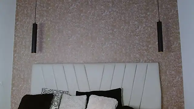 AliceSmity  online show from April 4, 11:31 am