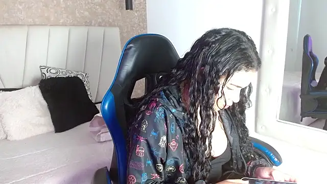 AliceSmity  online show from April 23, 12:12 pm