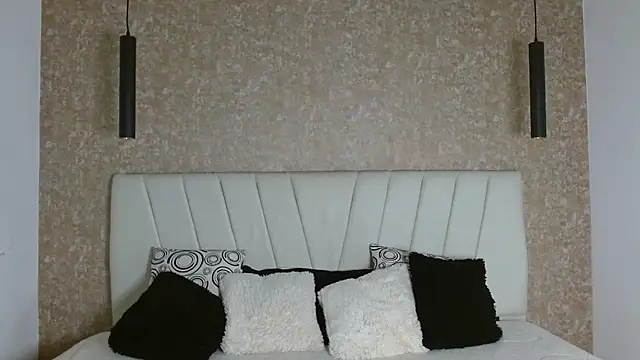 AliceSmity  online show from April 21, 11:28 am