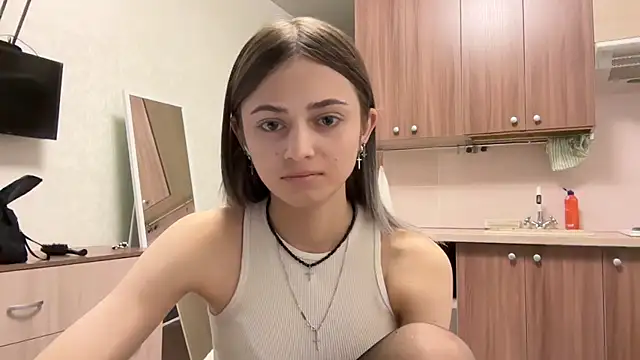 AidaGloshen online show from November 3, 5:06 pm