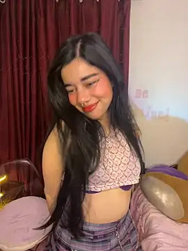 wetbyAlice online show from April 10, 11:11 pm