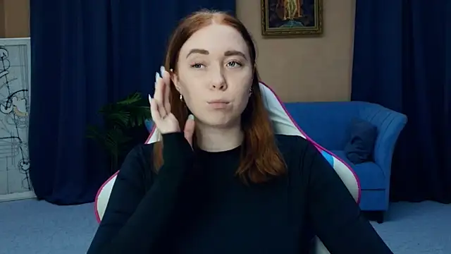 AddieOsler online show from April 18, 7:58 pm