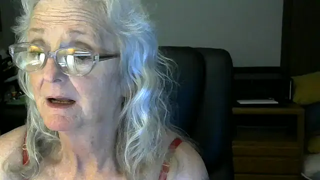 JoleneDelacroix online show from November 13, 4:11 am