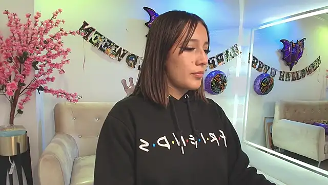 Lili scott online show from October 29, 3:22 am