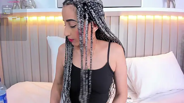 violett rabbit  online show from November 13, 8:52 pm