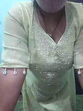 CUTE-GIRL-1 online show from April 21, 7:48 am