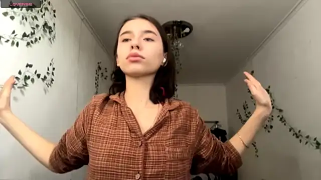 LilithFlamey online show from December 15, 9:36 am